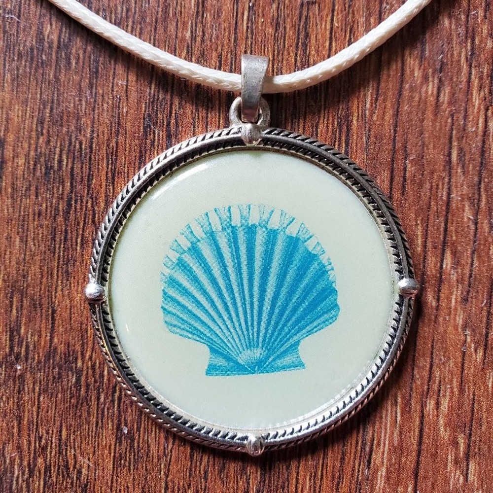 SEASHELL Necklace w/ White Fabric Chain Included